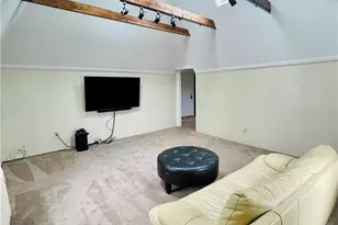 313 Berkeley Ave, Middletown, RI 02842 - Photo 6