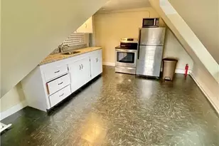 313 Berkeley Ave, Middletown, RI 02842 - Photo 4