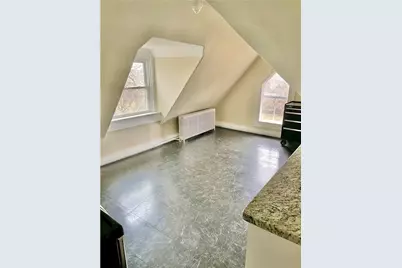 313 Berkeley Avenue #3, Middletown, RI 02842 - Photo 2