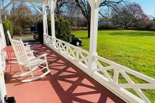 313 Berkeley Ave, Middletown, RI 02842 - Photo 12