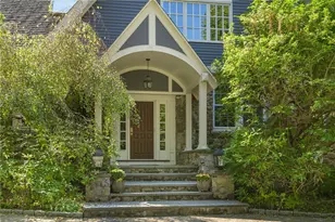 3 Stone Tower Ln, Barrington, RI 02806 - Photo 4