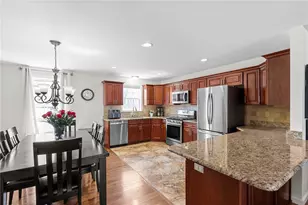 71 Fairview Ave, East Providence, RI 02914 - Photo 14