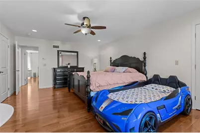 71 Fairview Avenue, East Providence, RI 02914 - Photo 8