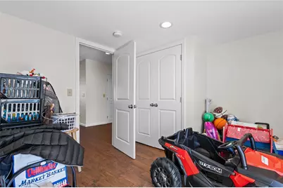 71 Fairview Avenue, East Providence, RI 02914 - Photo 28
