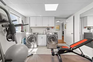 71 Fairview Ave, East Providence, RI 02914 - Photo 32