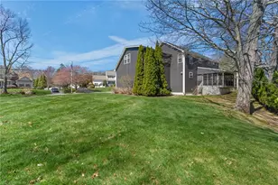 25 Red Hawk Dr, Cranston, RI 02921 - Photo 44