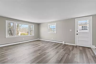 92 Star Avenue, Woonsocket, RI 02895 - Photo 12