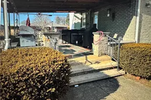 80 Phenix Ave, Cranston, RI 02920 - Photo 6