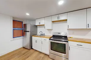 372 Hawkins St, Providence, RI 02904 - Photo 4