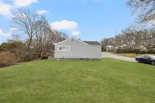 64 Pocasset Ave, Tiverton, RI 02878 - Photo 30