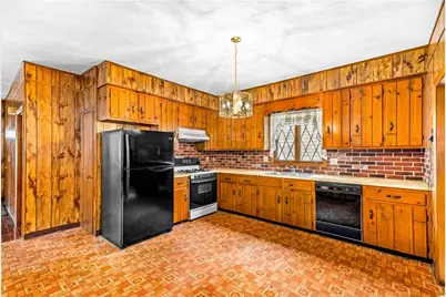 30 Naples Avenue, Providence, RI 02908 - Photo 8