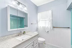 30 Naples Ave, Providence, RI 02908 - Photo 14
