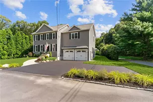 20 Grove Rd, Cumberland, RI 02864 - Photo 2