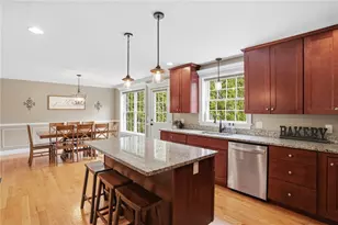 20 Grove Rd, Cumberland, RI 02864 - Photo 8