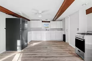 1382 Hope St, Bristol, RI 02809 - Photo 4