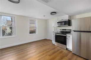 41 E Transit St, Providence, RI 02906 - Photo 4