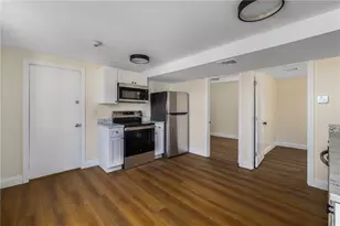 41 E Transit St, Providence, RI 02906 - Photo 6