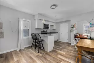 41 E Transit St, Providence, RI 02906 - Photo 12