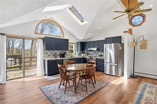 25 Daniel Dr, Coventry, RI 02816 - Photo 4