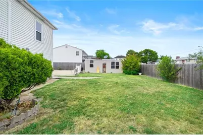 25 Martello Street, East Providence, RI 02914 - Photo 28