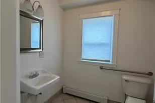 24 Fairfield Ave, Providence, RI 02909 - Photo 18