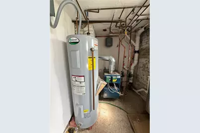 24 Fairfield Avenue, Providence, RI 02909 - Photo 38