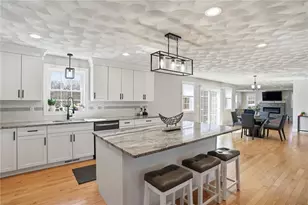 1268 Central Ave, Johnston, RI 02919 - Photo 10