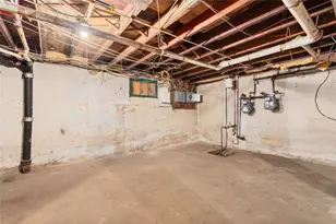 975 Atwells Ave, Providence, RI 02909 - Photo 30