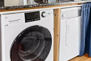 446 Bellevue Ave, Newport, RI 02840 - Photo 16