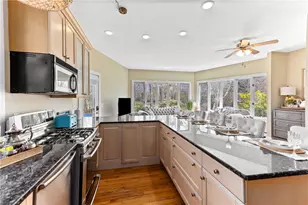 446 Bellevue Ave, Newport, RI 02840 - Photo 6