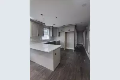 729 Potters Avenue, Providence, RI 02907 - Photo 4