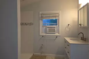 50 Glenham Rd, Cranston, RI 02921 - Photo 16