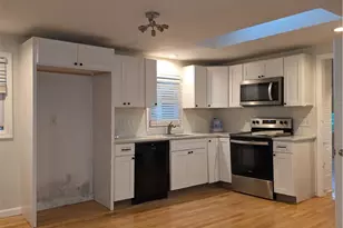 50 Glenham Rd, Cranston, RI 02921 - Photo 4