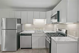 3940 Post Rd, Warwick, RI 02886 - Photo 4