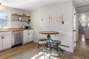 26 Blackamore Ave, Cranston, RI 02910 - Photo 8