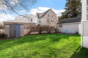 26 Blackamore Ave, Cranston, RI 02910 - Photo 24