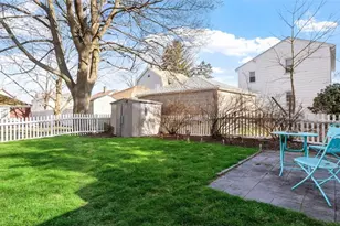 26 Blackamore Ave, Cranston, RI 02910 - Photo 26