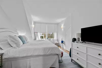 561 Indian Avenue, Middletown, RI 02842 - Photo 28