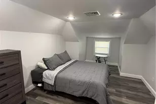 1076 Plainfield St, Johnston, RI 02919 - Photo 18