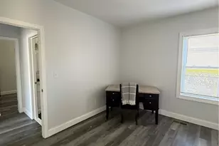 1076 Plainfield St, Johnston, RI 02919 - Photo 24