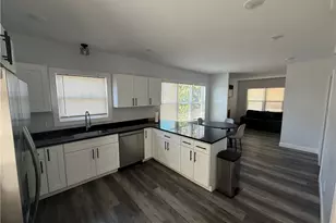 1076 Plainfield St, Johnston, RI 02919 - Photo 10