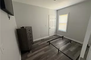 1076 Plainfield St, Johnston, RI 02919 - Photo 14