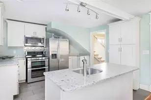 15 Cole Ave, Providence, RI 02906 - Photo 24