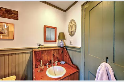 324 Pleasant Street, East Providence, RI 02916 - Photo 16