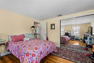 211 Love Ln, Warwick, RI 02886 - Photo 28