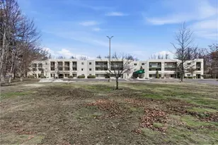 31 Devereux St, Providence, RI 02909 - Photo 22