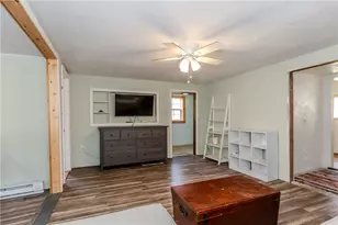 52 W Shore Ln, Burrillville, RI 02859 - Photo 20