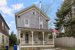 5 Conrad Ct, Newport, RI 02840 - Photo 1