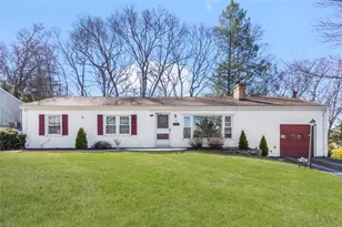 153 Diamond Hill Rd, Warwick, RI 02886 - Photo 2