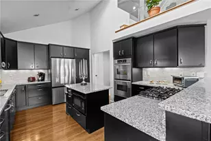 43 Highland Ave, Warwick, RI 02886 - Photo 12